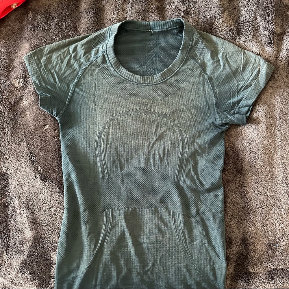 Lululemon swiftly tech